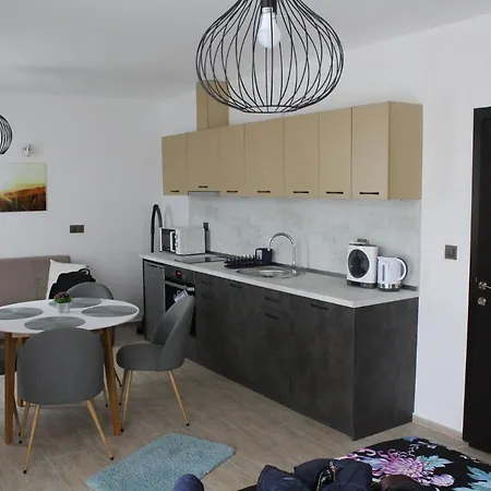 Lägenhet студио в комплекс нестинарка