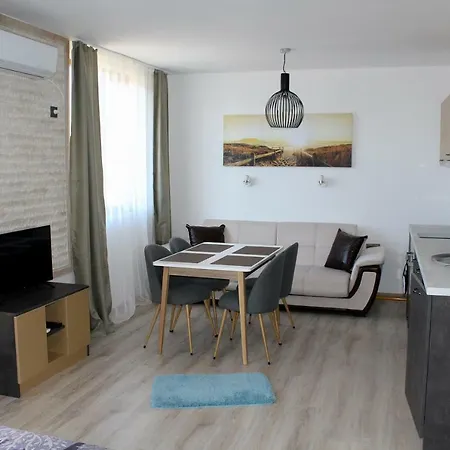 Lägenhet студио в комплекс нестинарка